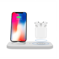 New products selling iPhone wireless fast charger universal mobile phone charger smart charging Factory wholesale